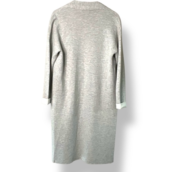 Aritzia Light Gray Women's Cardigan - Picture 4 of 10